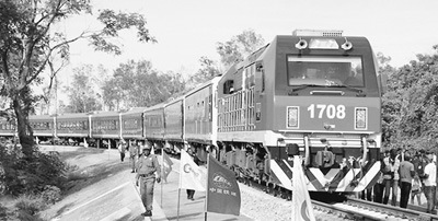 搭中國(guó)快車，促非洲發(fā)展