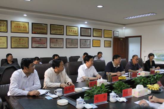 省委常委、副省長駱玉林實地考察物產(chǎn)集團(tuán)&ldquo;雙百&rdquo;行動重點項目